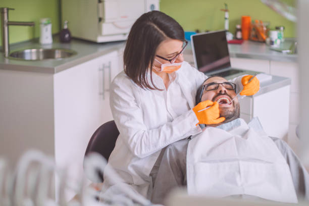 Best Dentist for Tooth Abscess  in Trafalgar, IN